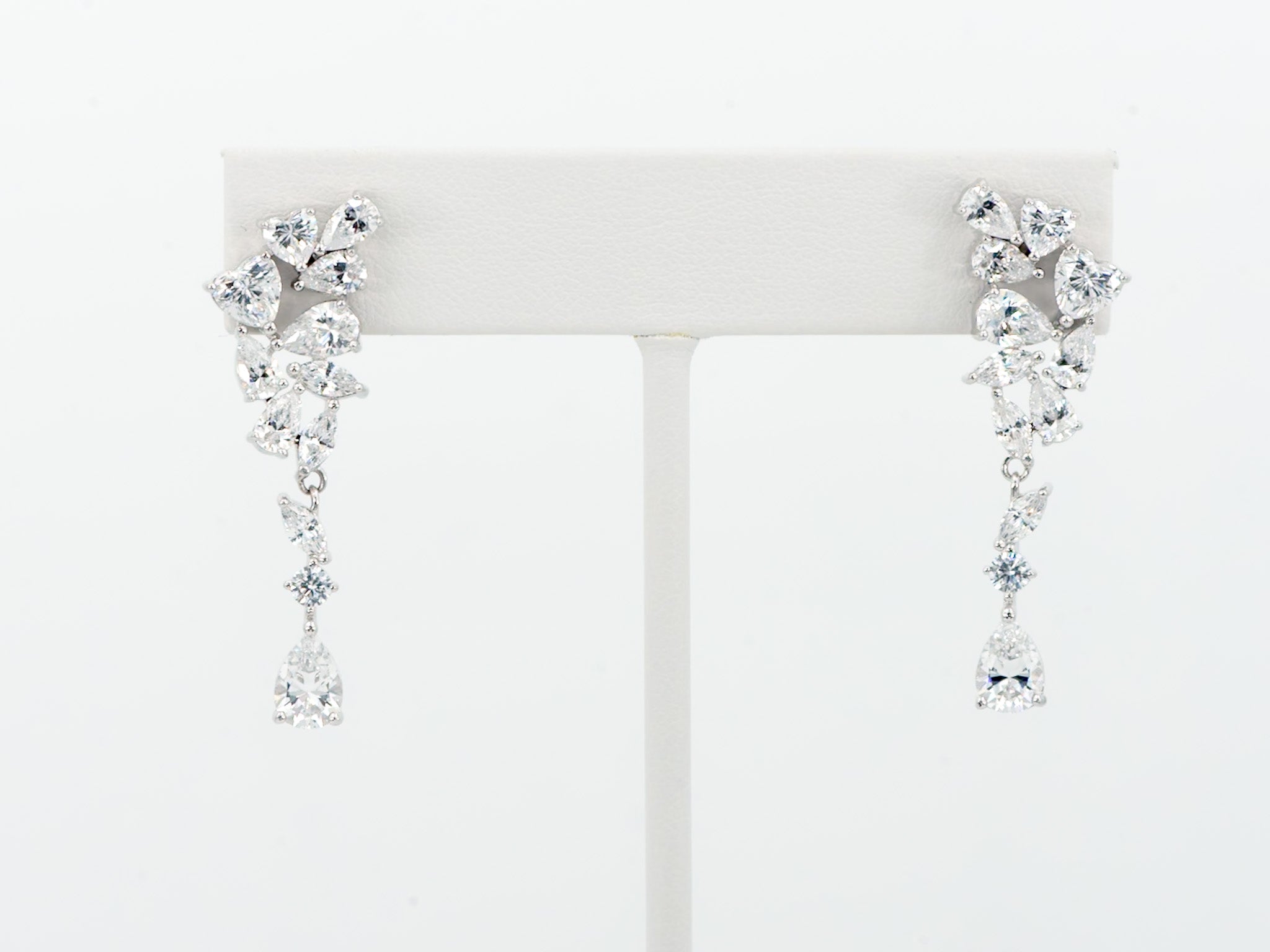 ARETES KARLA