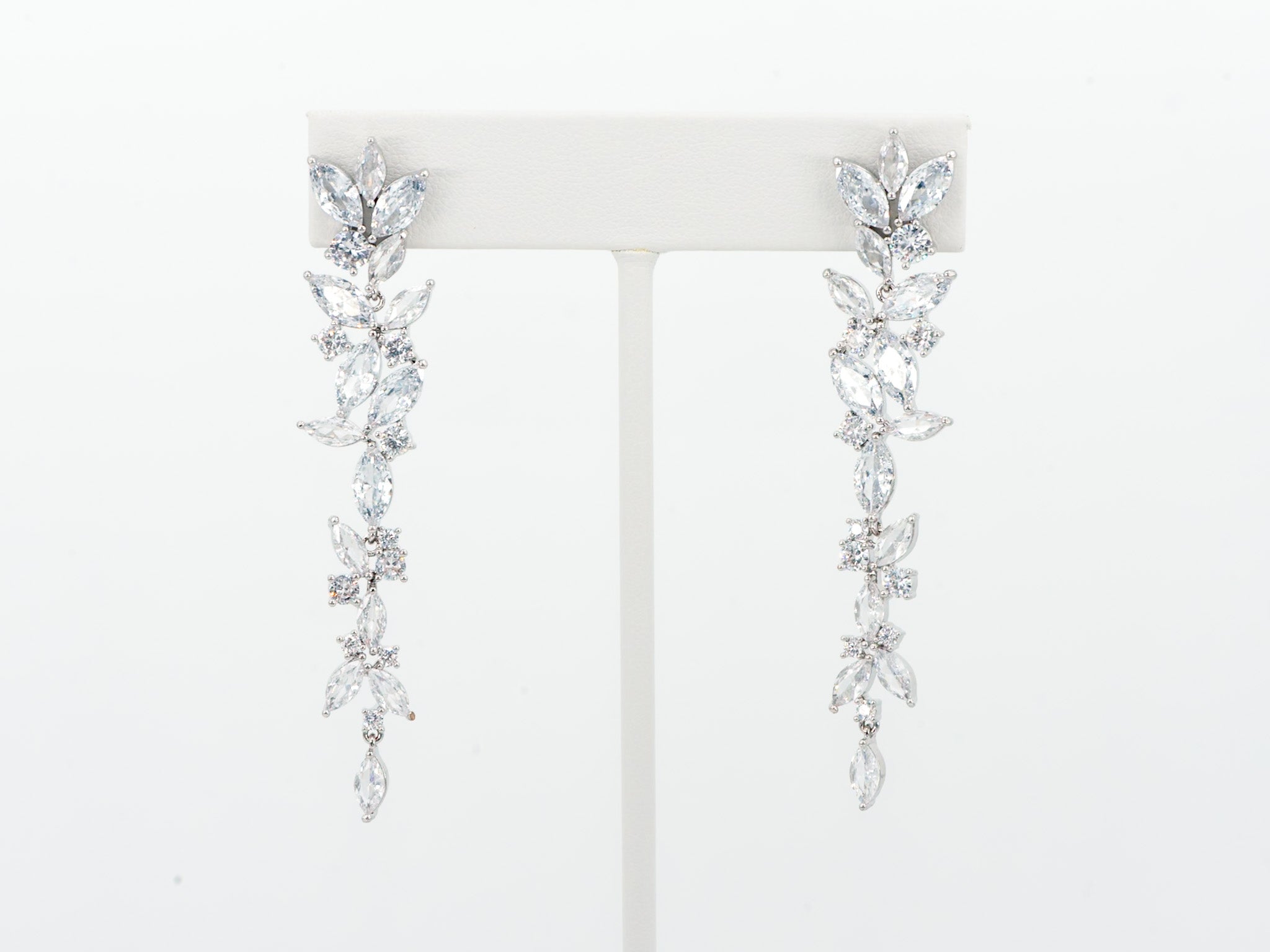 ARETES MARTINA