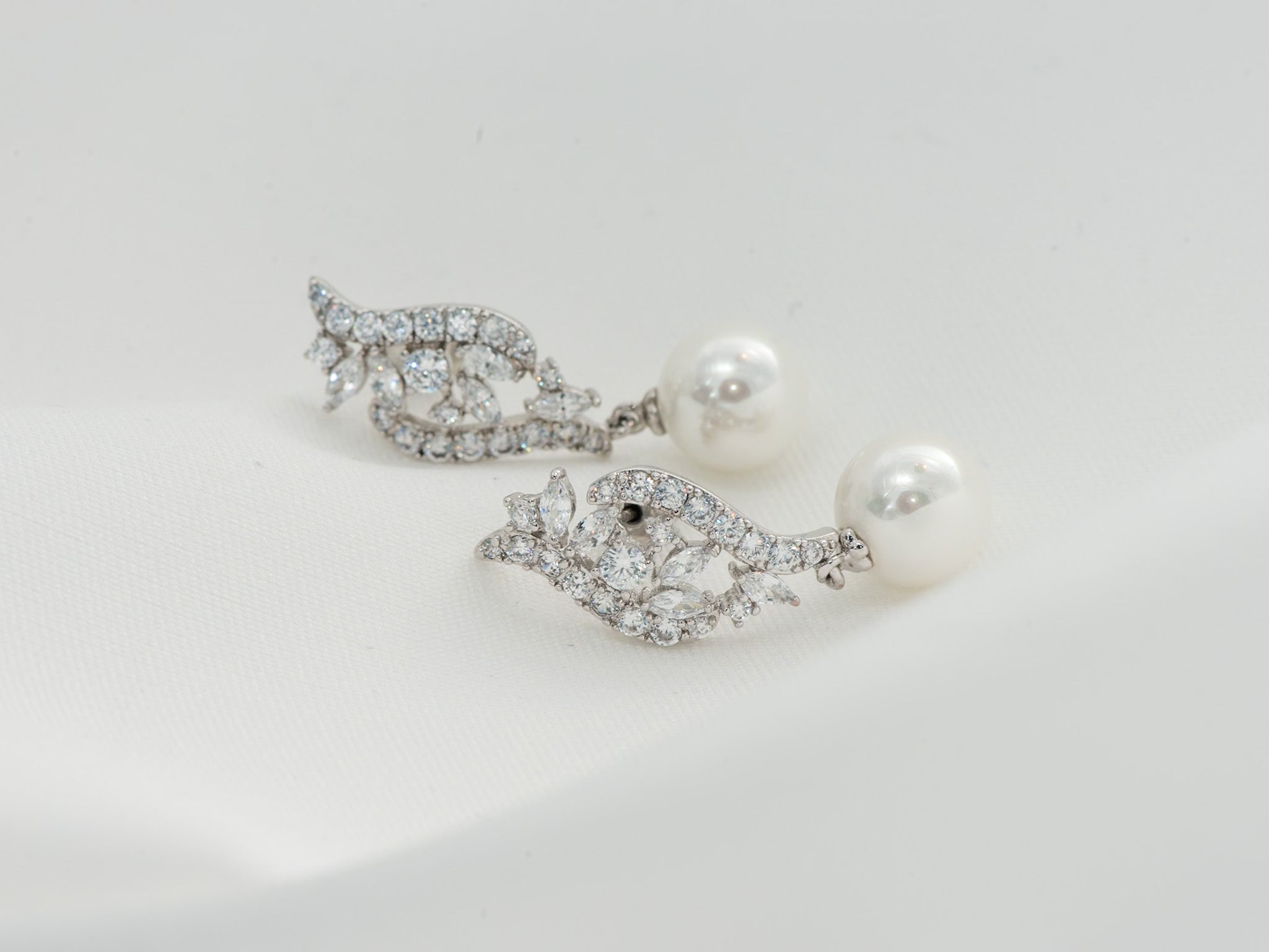 ARETES SAMANTHA