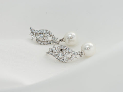 ARETES SAMANTHA