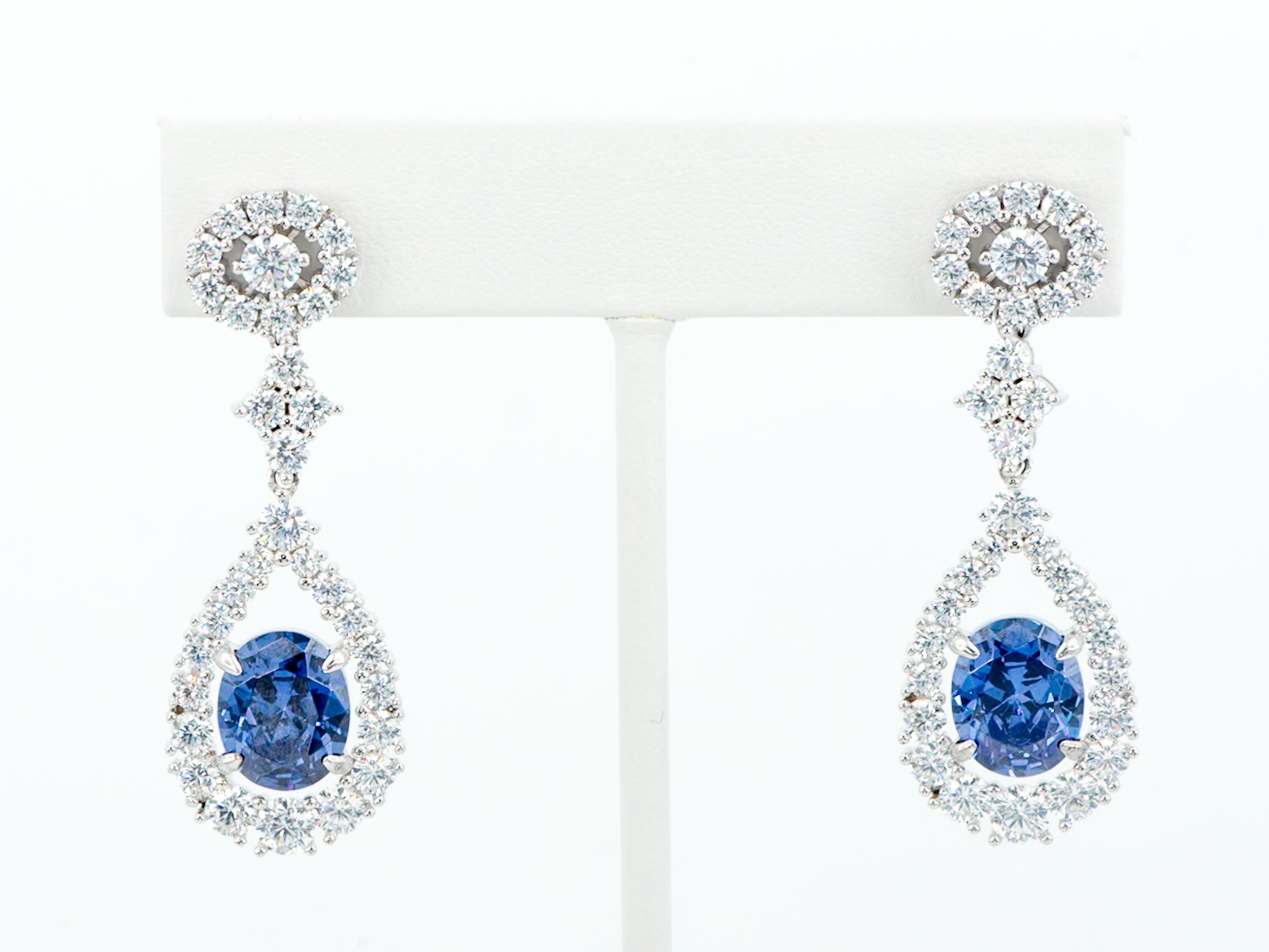 ARETES SOFÍA ZAFIRO